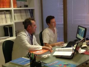Alfredo Amigó y Sergio Bonaque, autores de la publicación son los autores de la publicación sobre la nueva técnica acerca del centrado de las lentes intraoculares, aplicables en caso de presbicia.
